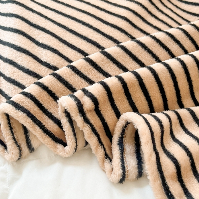 91家纺网 家纺一手货源 找家纺 川悦生活 2024新款高克重双面雪花绒毛毯 毛毯秋语-茶咖