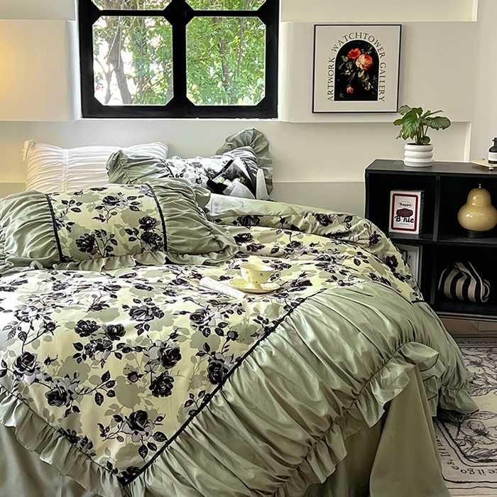 91家纺网 家纺一手货源 找家纺 春光里 2024新款法式大花边亲肤磨毛四件套 庄园风华（绿）