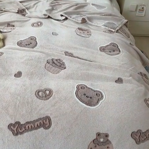 91家纺网 家纺一手货源 找家纺 川悦生活 2024新款高克重双面雪花绒毛毯 毛毯巧克力熊