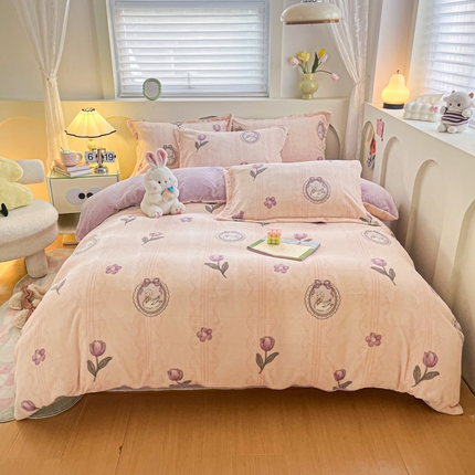 91家纺网 家纺一手货源 找家纺 2024新款小清新牛奶绒高克重加厚保暖四件套 梦幻天鹅