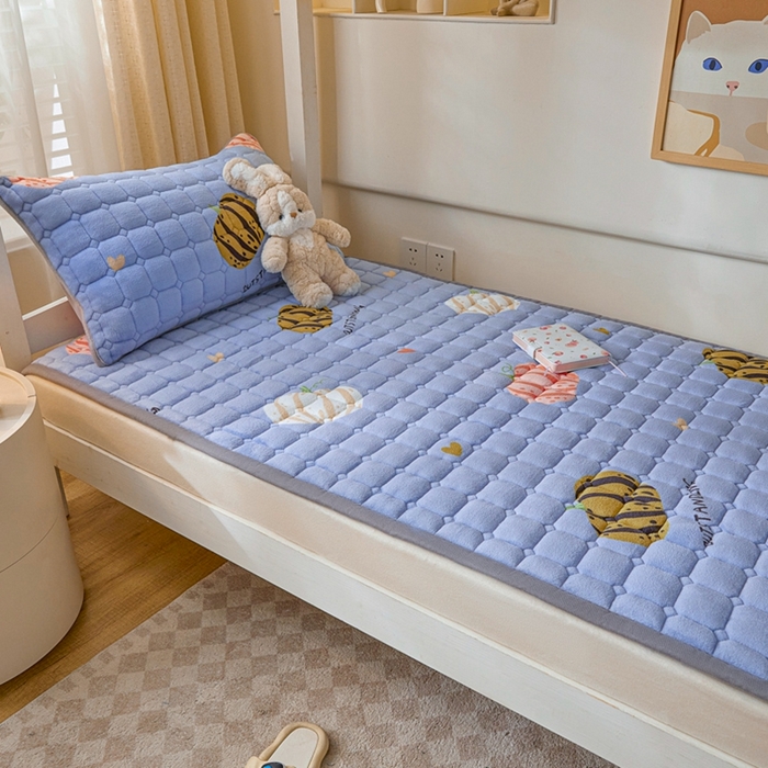 91家纺网 家纺一手货源 找家纺 卡伦家纺 2025新款A类牛奶绒夹棉加厚床垫学生宿舍单人床垫 南瓜灰灰