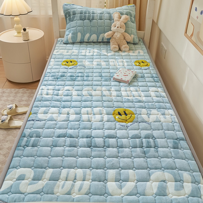 91家纺网 家纺一手货源 找家纺 卡伦家纺 2025新款A类牛奶绒夹棉加厚床垫学生宿舍单人床垫 创造梦想家