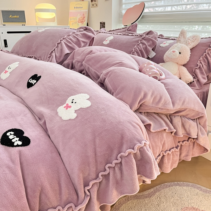 91家纺网 家纺一手货源 找家纺 亨通家纺 2024新款高克重法式牛奶绒四件套系列-可爱风 可爱风-紫