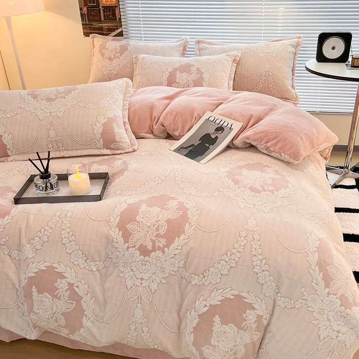 91家纺网 家纺一手货源 找家纺 2024新款A类高克重立体浮雕牛奶绒加厚保暖系列-枕套 北欧经典