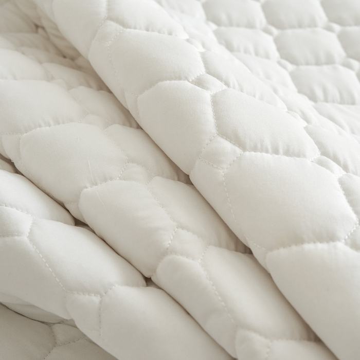 91家纺网 家纺一手货源 找家纺 侨鑫 2024新款亲肤磨毛夹棉床垫 白色