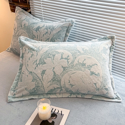 91家纺网 家纺一手货源 找家纺 （总）2024新款A类高克重立体浮雕牛奶绒加厚保暖系列-枕套