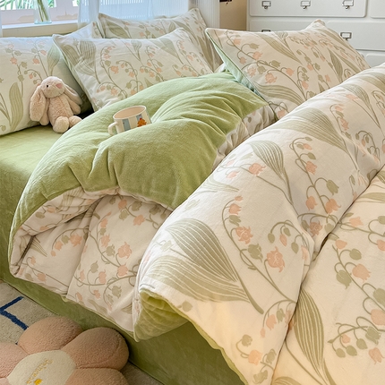 91家纺网 家纺一手货源 找家纺 高克重上色立体雕花牛奶绒着色烂花四件套宝宝绒婴儿绒秋冬加厚法兰绒珊瑚绒三件套 铃兰-绿