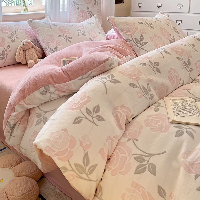 91家纺网 家纺一手货源 找家纺 高克重上色立体雕花牛奶绒着色烂花四件套宝宝绒婴儿绒秋冬加厚法兰绒珊瑚绒三件套 觅恋-粉