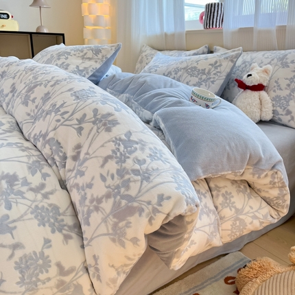 莱茵家居 2024新款a类加厚立体雕花牛奶绒四件套 繁花-蓝