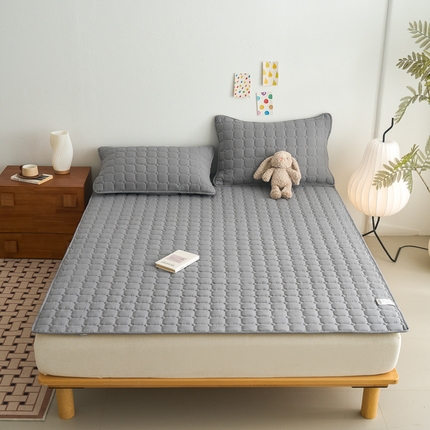 侨鑫 2024新款亲肤磨毛夹棉床垫 灰色