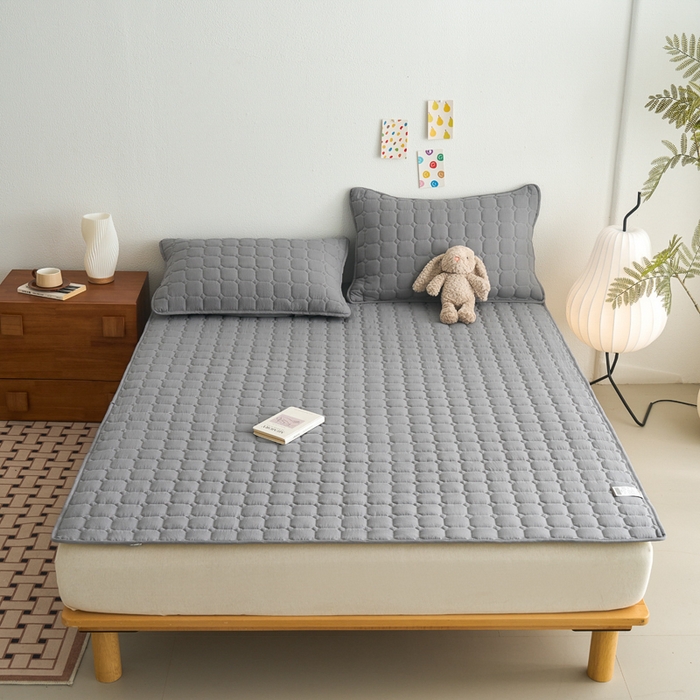 91家纺网 家纺一手货源 找家纺 侨鑫 2024新款亲肤磨毛夹棉床垫 灰色