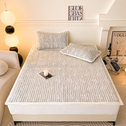 2024新款北极立体浮雕绒宽包边床垫 流年花束蓝