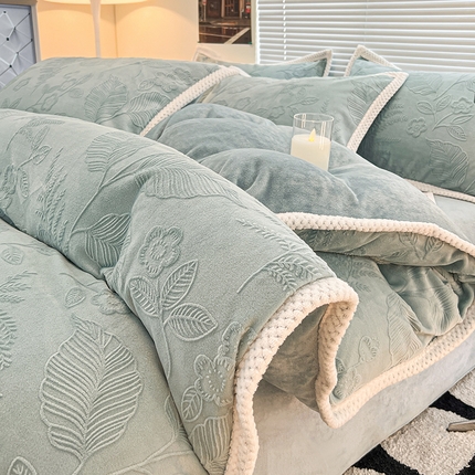 2024新款A类高克重3D立体雕花牛奶绒保暖系列套件单品-四件套 花雕蓝
