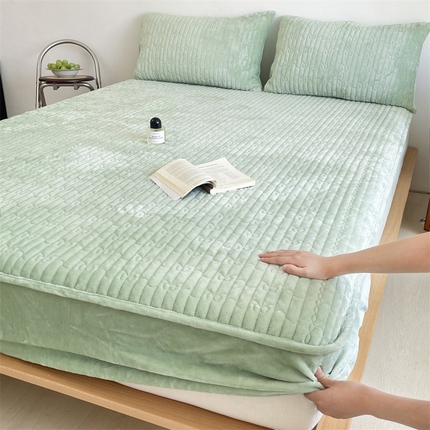 91家纺网 家纺一手货源 找家纺 （总）Sweet dreams甜梦 2024新款牛奶绒蝴蝶结纯色夹棉床笠