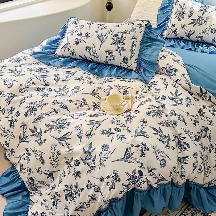 91家纺网 家纺一手货源 找家纺 春光里 2024新款法式大花边亲肤磨毛四件套 野绘霜枝（蔚蓝）