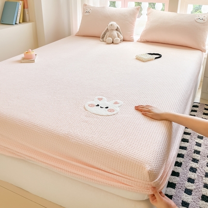 居眠 2024新款全棉华夫格毛巾绣床笠 俏皮小兔-粉
