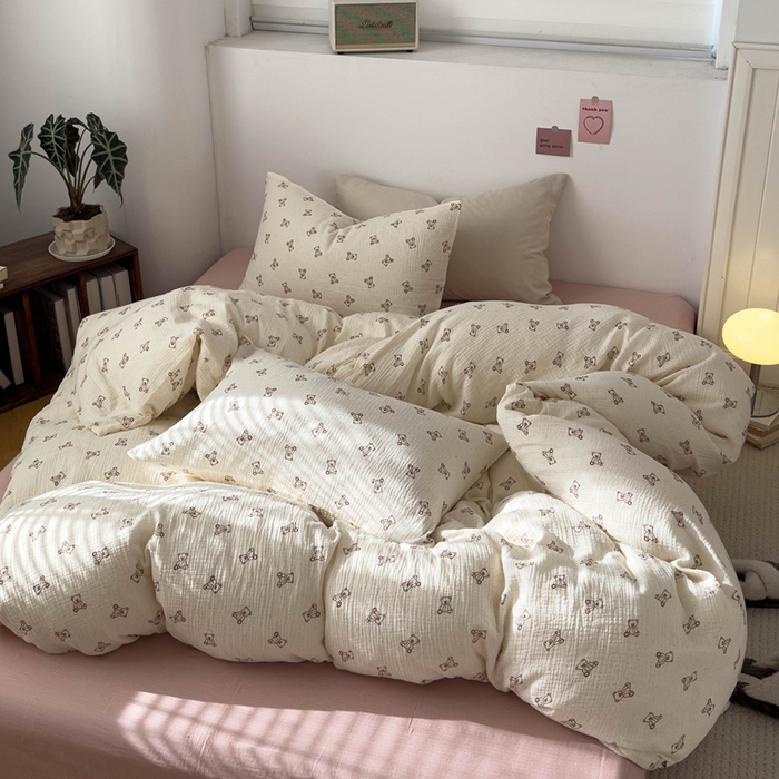 91家纺网 家纺一手货源 找家纺 洋铭区（原狠狠爱） 2024新款皱皱纱四件套 仔仔熊