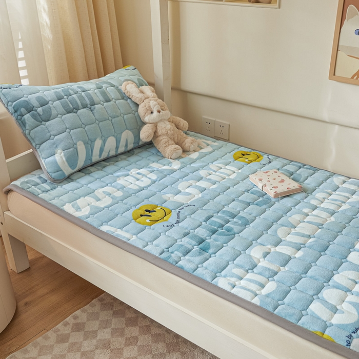 91家纺网 家纺一手货源 找家纺 卡伦家纺 2025新款A类牛奶绒夹棉加厚床垫学生宿舍单人床垫 创造梦想家