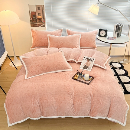 91家纺网 家纺一手货源 找家纺 （总）2024新款A类高克重3D立体雕花牛奶绒保暖系列套件单品-被套