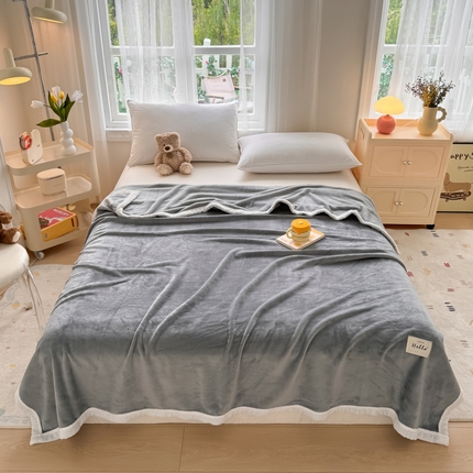 侨鑫 2024新款高克重牛奶绒纯色毛毯 浅灰