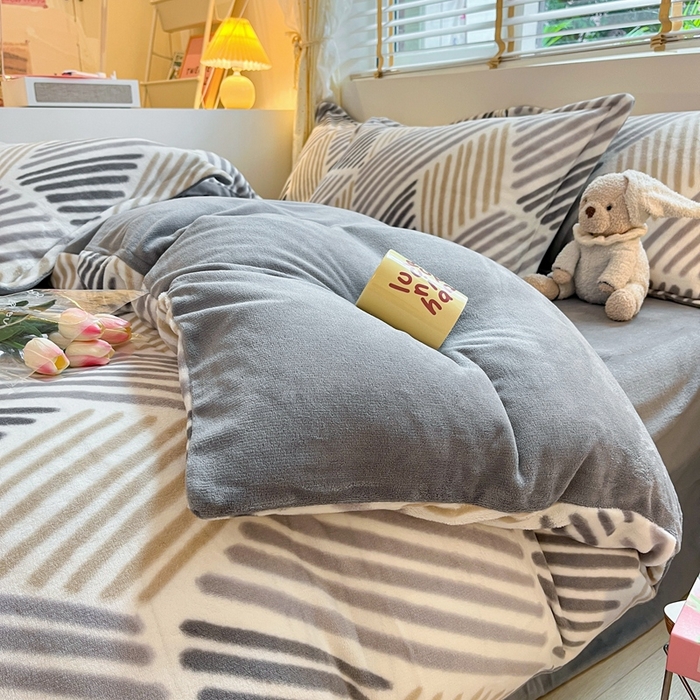 91家纺网 家纺一手货源 找家纺 康纳利 2024新款A类高克重牛奶绒小清新印花四件套提供买家秀 柏拉图