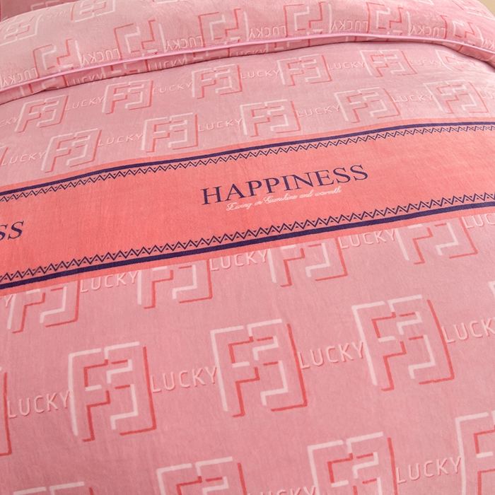 91家纺网 家纺一手货源 找家纺 佳品居 2025新款A类牛奶绒印花单被套 花样年华粉