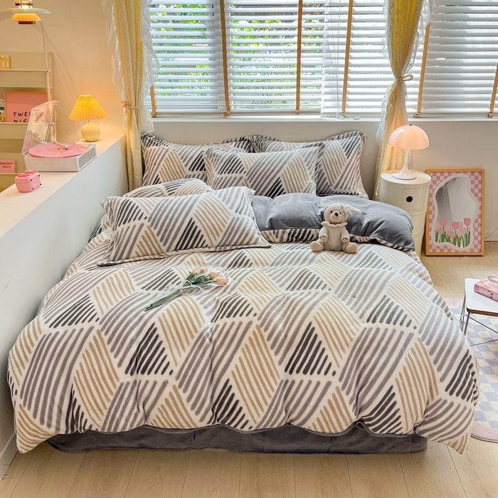 91家纺网 家纺一手货源 找家纺 康纳利 2024新款A类高克重牛奶绒小清新印花四件套提供买家秀 柏拉图