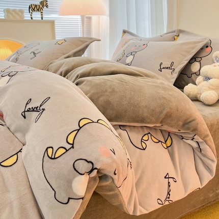2024新款A类高克重时尚风牛奶绒加厚保暖系列套件单品-四件套 亲亲恐龙