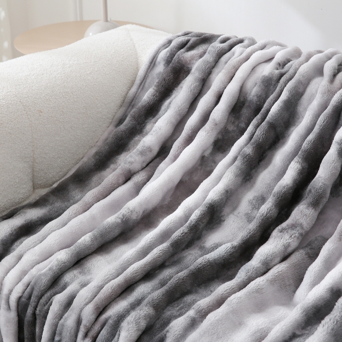 91家纺网 家纺一手货源 找家纺 巴木赫 2024新款300克印花泡泡毛毯毯子 深灰
