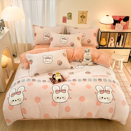 2024新款A类高克重时尚风牛奶绒加厚保暖系列套件单品-被套 小兔草莓