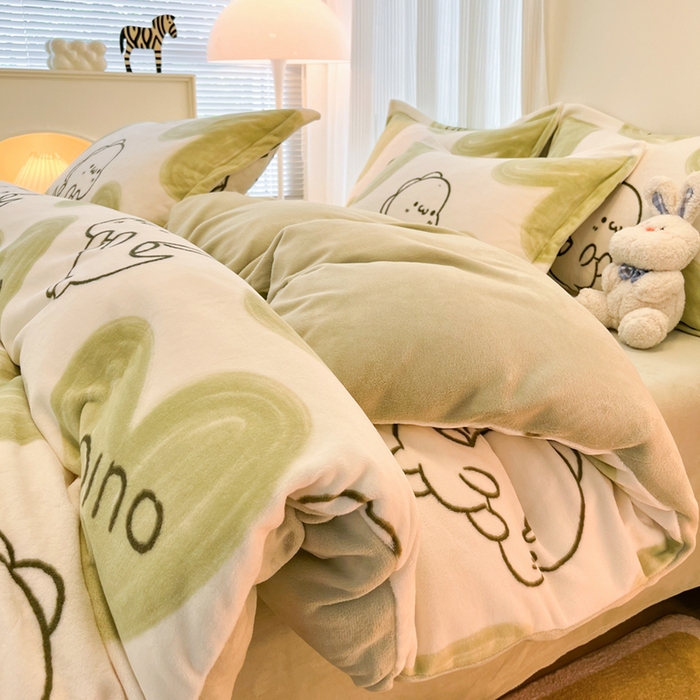 91家纺网 家纺一手货源 找家纺 2024新款A类高克重时尚风牛奶绒加厚保暖系列套件单品-四件套 爱心小龙