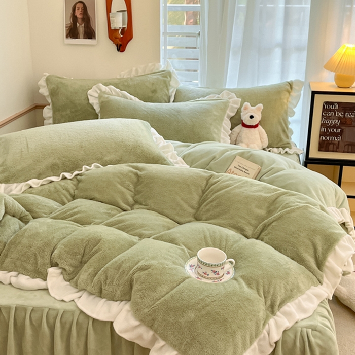 91家纺网 家纺一手货源 找家纺 星座家纺 2025新款牛奶绒花边床裙款四件套 床裙款-淡雅绿