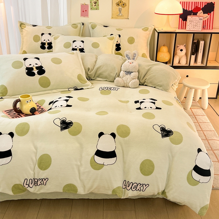 91家纺网 家纺一手货源 找家纺 2024新款A类高克重时尚风牛奶绒加厚保暖系列套件单品-四件套 波点熊猫