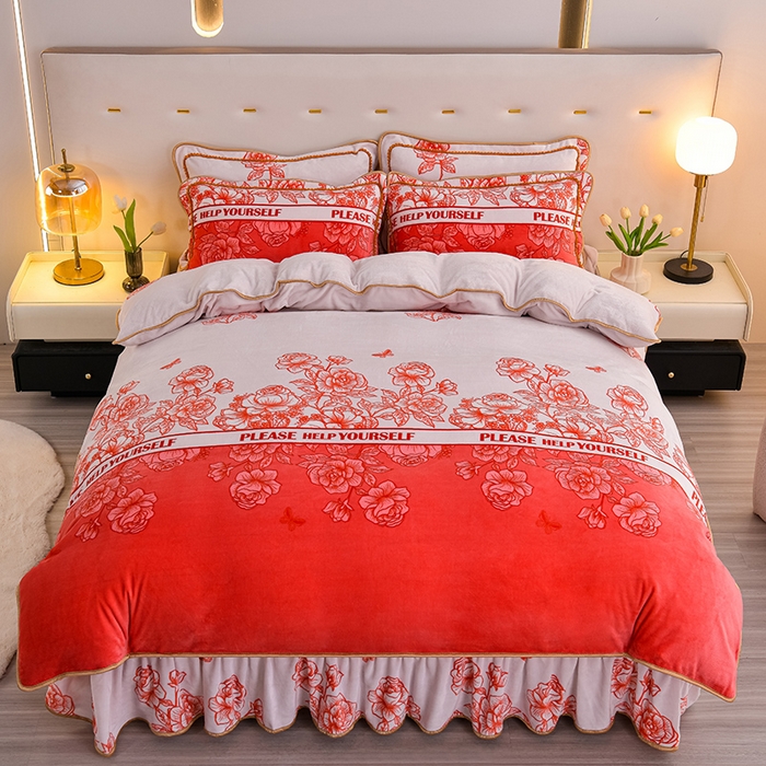 91家纺网 家纺一手货源 找家纺 赫本家纺  2025新品8-9斤爆品牛奶绒四件套床裙款金雕绒法莱绒四套件 蝶恋花