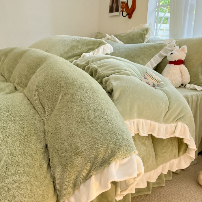 91家纺网 家纺一手货源 找家纺 星座家纺 2025新款牛奶绒花边床裙款四件套 床裙款-淡雅绿