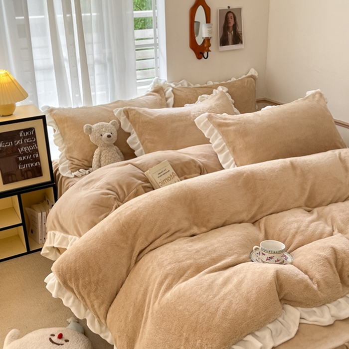 91家纺网 家纺一手货源 找家纺 星座家纺 2025新款牛奶绒花边床裙款四件套 床裙款-杏仁