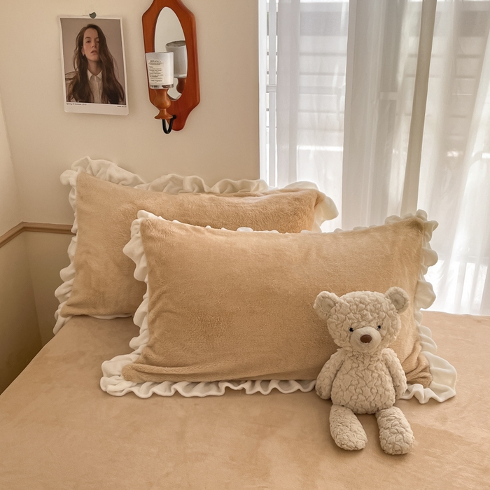 91家纺网 家纺一手货源 找家纺 星座家纺 2025新款牛奶绒花边床裙款四件套 床裙款-杏仁