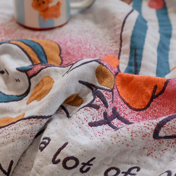 91家纺网 家纺一手货源 找家纺 雯雨家纺 2024新款四层全棉纱布浴巾加大毛巾80*160cm 草莓女孩