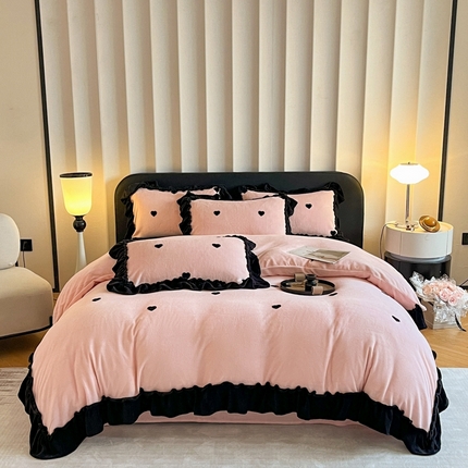 91家纺网 家纺一手货源 找家纺 （总）艺玲家纺 2024新品韩版公主法式牛奶绒毛巾绣刺绣花边四件套