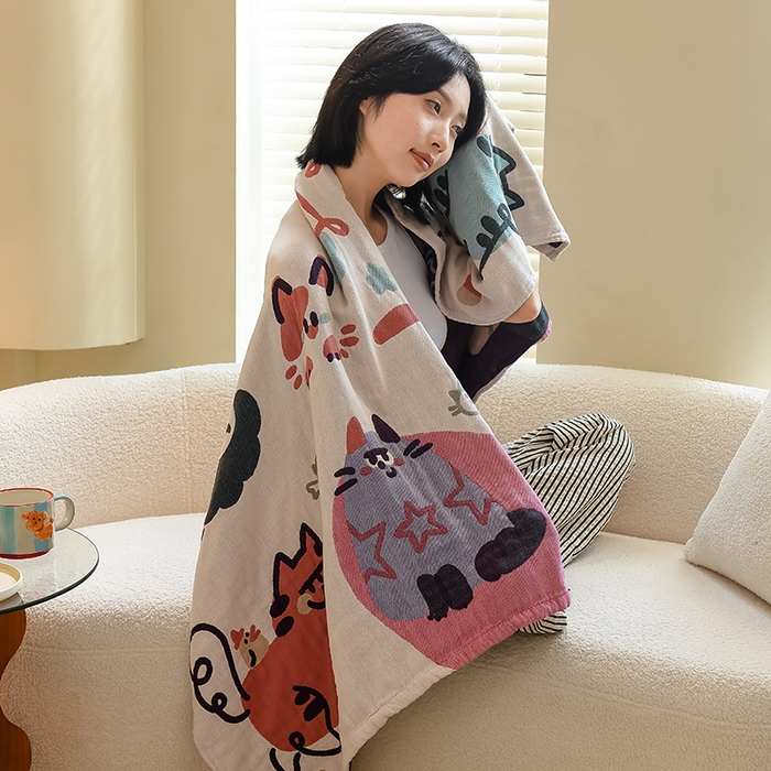 91家纺网 家纺一手货源 找家纺 雯雨家纺 2024新款四层全棉纱布浴巾加大毛巾80*160cm 漫画猫