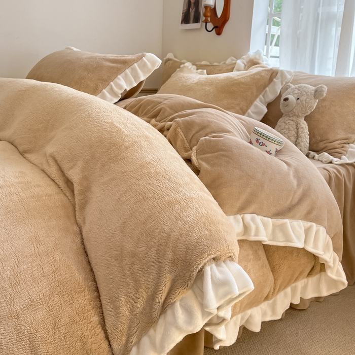 91家纺网 家纺一手货源 找家纺 星座家纺 2025新款牛奶绒花边床裙款四件套 床裙款-杏仁