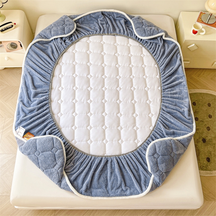 91家纺网 家纺一手货源 找家纺 雯豆家纺 2024冬款新品泰迪绒夹棉床笠三件套北极绒床垫保护套加厚保暖床笠 泰迪绒床笠-宾利蓝