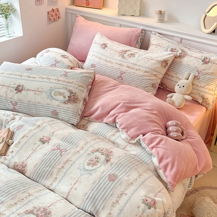 桃子家居 2024新款小清新卡通加厚牛奶绒全工艺200克印花牛奶绒系列四件套 绒-萝莉兔