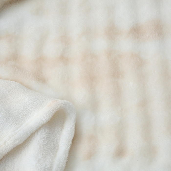 91家纺网 家纺一手货源 找家纺 巴木赫 2024新款300克印花泡泡毛毯毯子 奶白