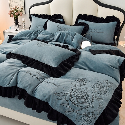 91家纺网 家纺一手货源 找家纺 （总）炫拼家纺 2024新款法式牛奶绒刺绣花边四件套