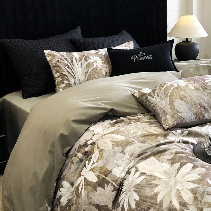 91家纺网 家纺一手货源 找家纺 立奥被业 2024新款全棉高密磨毛数码印花四件套 青棠绿