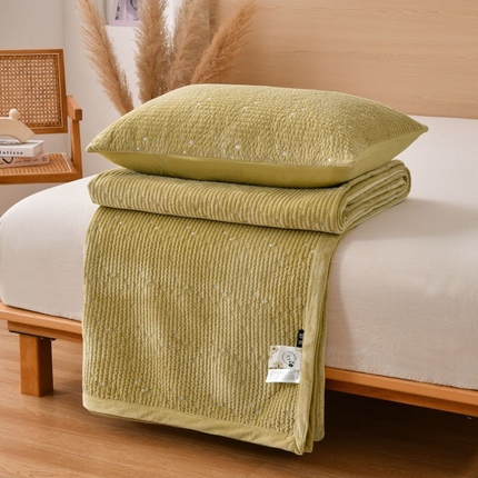 91家纺网 家纺一手货源 找家纺 （总）有货 2024新款消光透气暖绒繁星床盖三件套