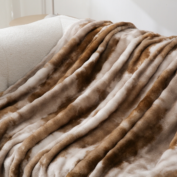 91家纺网 家纺一手货源 找家纺 巴木赫 2024新款300克印花泡泡毛毯毯子 棕色