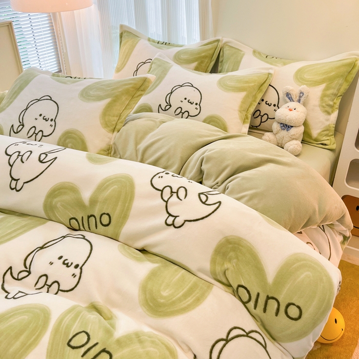 91家纺网 家纺一手货源 找家纺 2024新款A类高克重时尚风牛奶绒加厚保暖系列套件单品-被套 爱心小龙