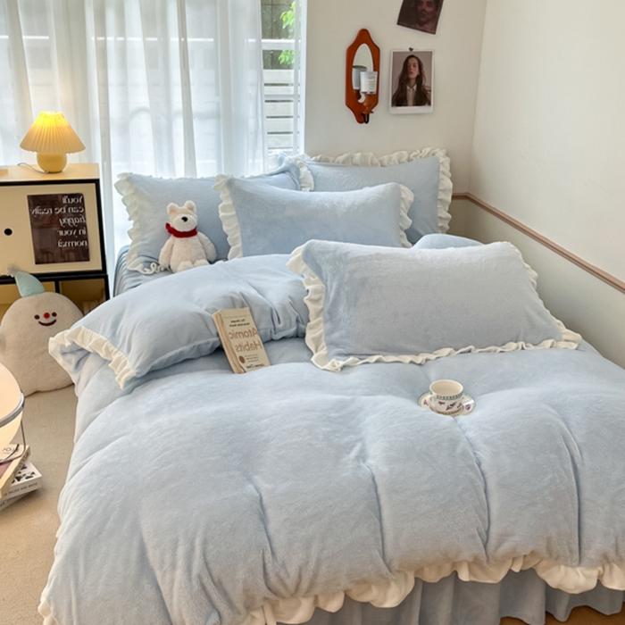 91家纺网 家纺一手货源 找家纺 星座家纺 2025新款牛奶绒花边床裙款四件套 床裙款-天空蓝